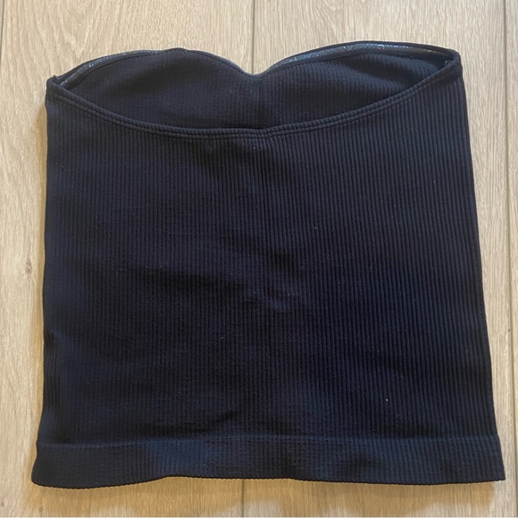 Dynamite Ribbed Bandeau Top - Picture 2 of 3